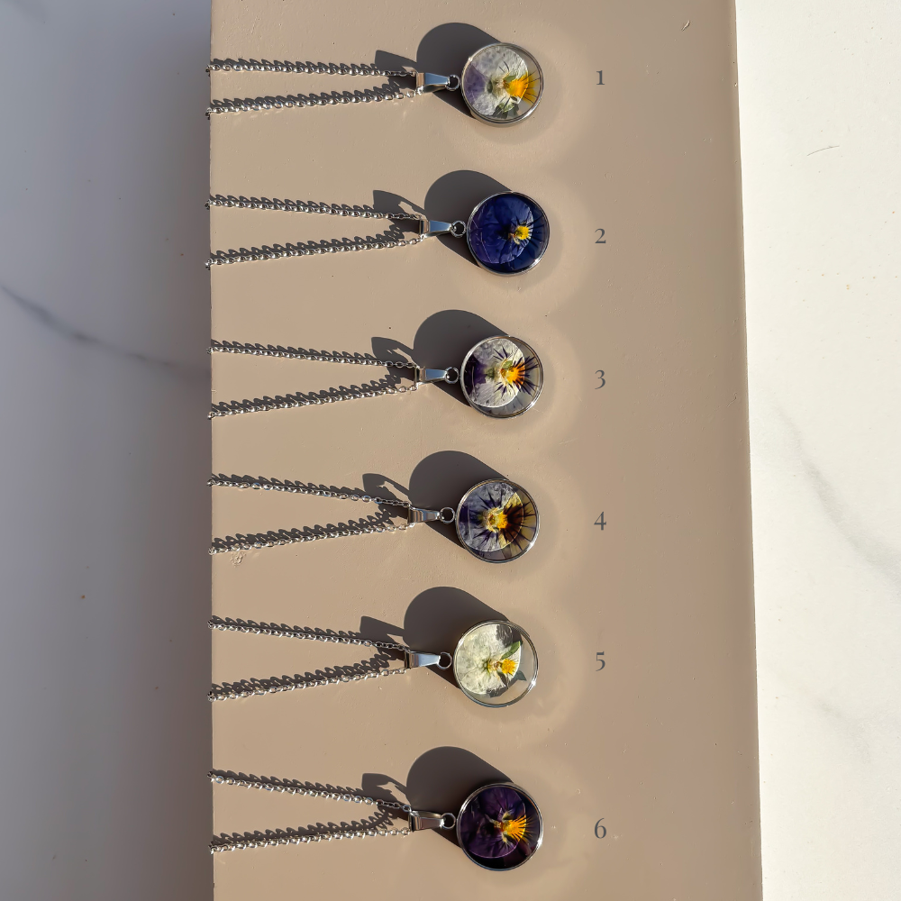 Droogbloem ketting viooltjes
