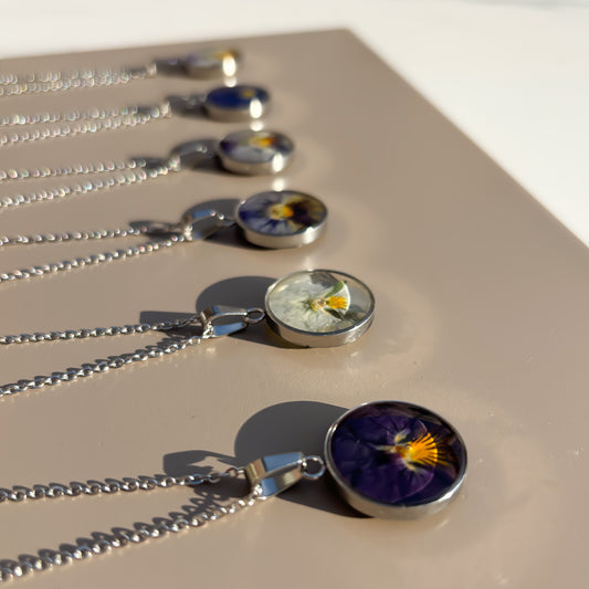 Droogbloem ketting viooltjes
